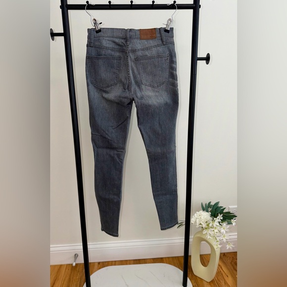 Madewell 9” High Riser Skinny Jeans Size 26 Inseam 27” Dark Wash Stretch Denim🩶 - Picture 7 of 10